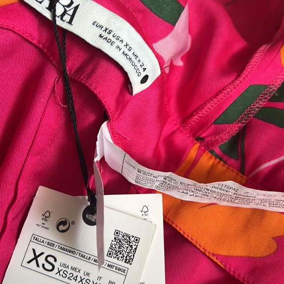 NWT. Zara Pink Satin Effect Flowers Print Sleeveless Jumpsuit. Size XS - Picture 5 of 14